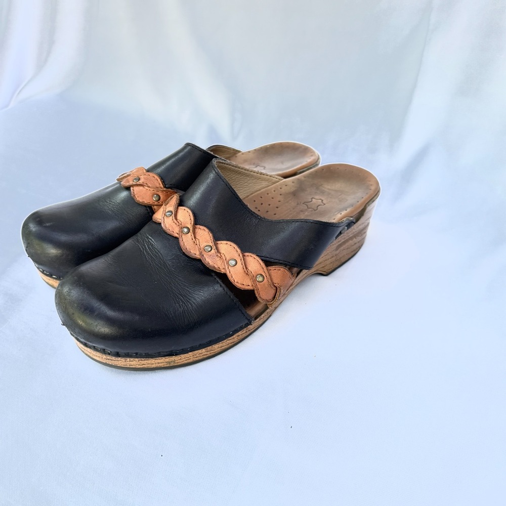 Dansko Sherise Heritage Clogs Womens US 7.5-8 Black Leather Cutout Casual Shoes